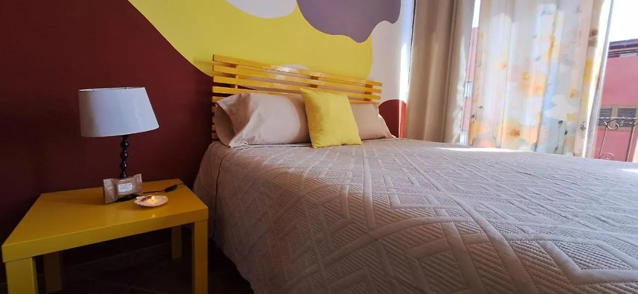 Rooms Casa de Colores Candelaria